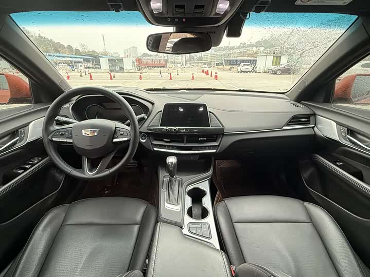 Фото 4 - Cadillac CT4