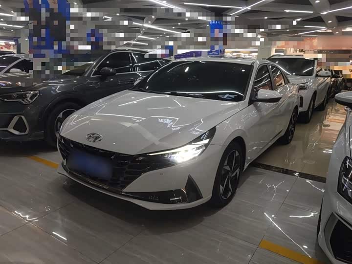 Фото 1 - Hyundai Elantra N line