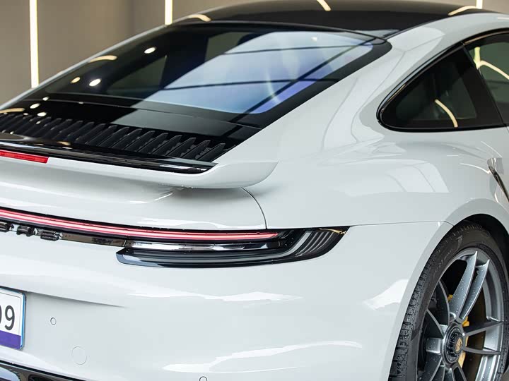 Фото 4 - Porsche 911