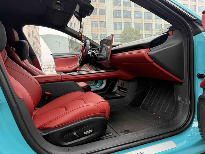 Фото 4 - Xiaomi SU7