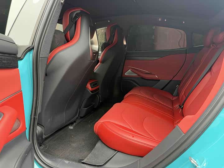 Фото 7 - Xiaomi SU7