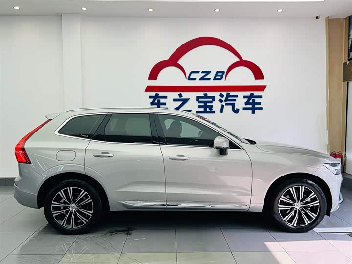 Фото 8 - Volvo XC60