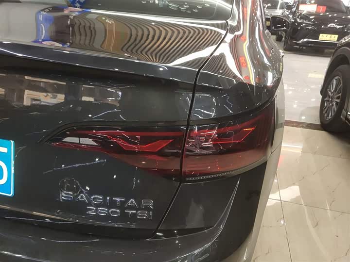 Фото 8 - Volkswagen Sagitar L