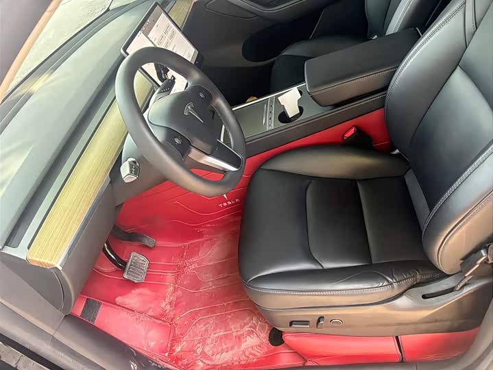 Фото 5 - Tesla Model Y