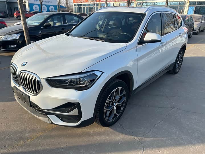 Фото 3 - BMW X1