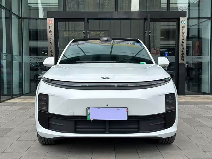 Фото 2 - LiXiang L6