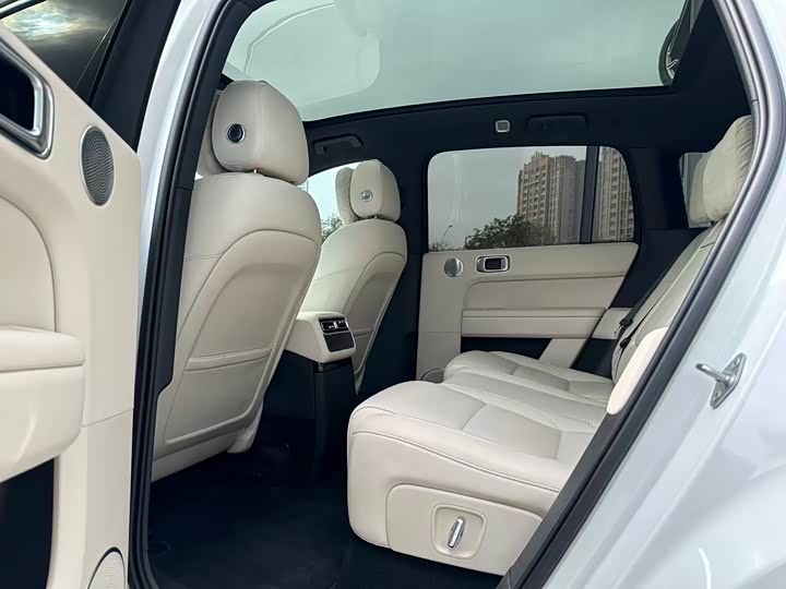 Фото 9 - LiXiang L6