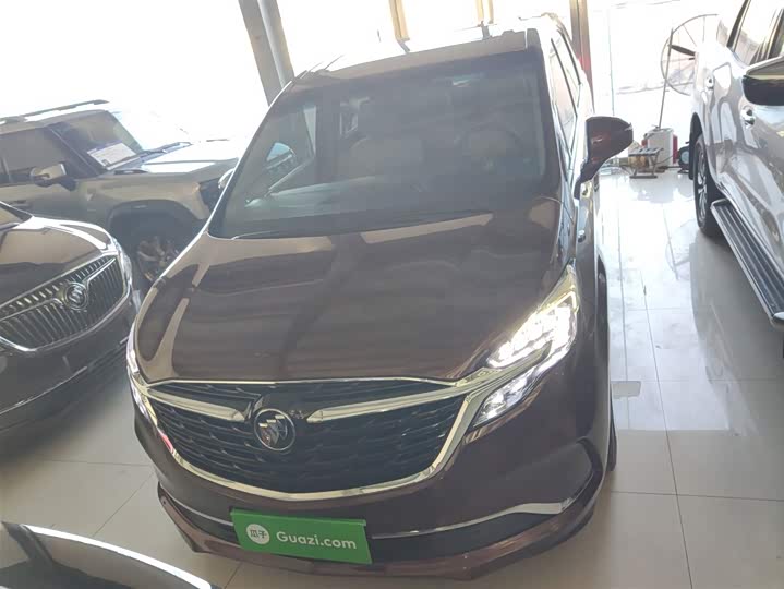 Фото 3 - Buick GL8 ES