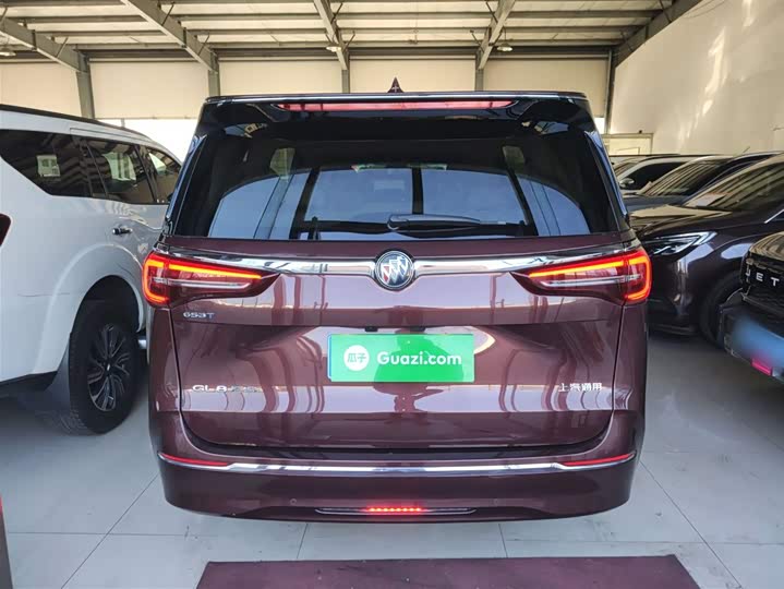 Фото 6 - Buick GL8 ES