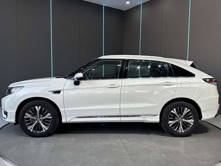 Фото 4 - Honda UR-V