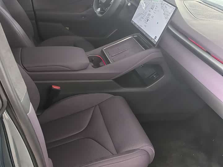 Фото 4 - XPeng P7