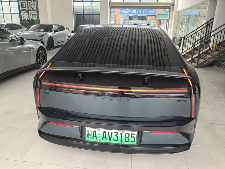 Фото 9 - XPeng P7