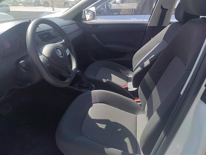 Фото 9 - Volkswagen Santana