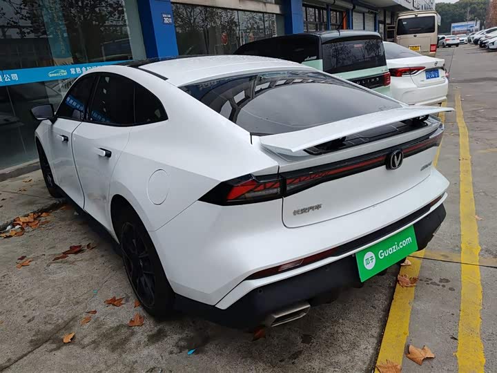 Фото 5 - Changan UNI-V