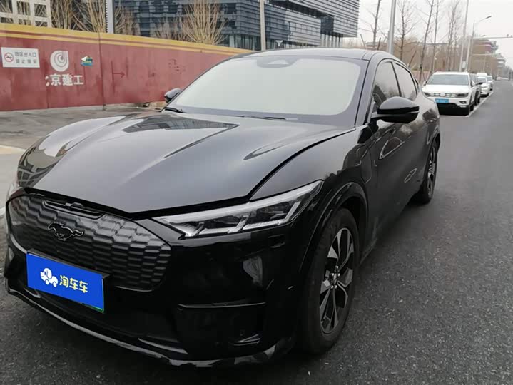 Фото 1 - Ford Mustang Mach-E