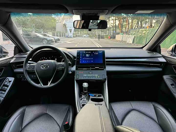 Фото 7 - Toyota Avalon