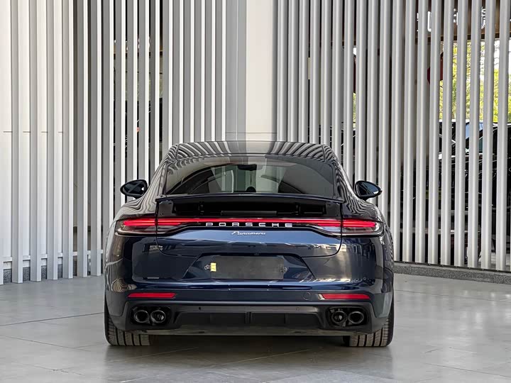 Фото 5 - Porsche Panamera
