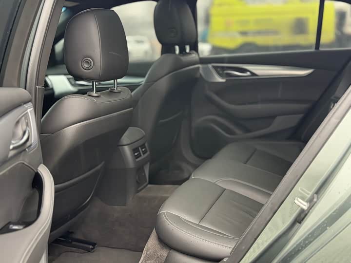 Фото 8 - Cadillac CT5