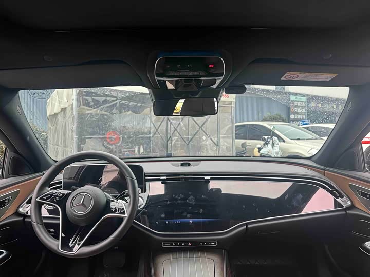 Фото 7 - Mercedes-Benz E-Class Hybrid