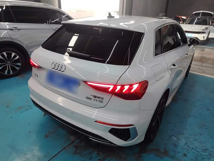 Фото 7 - Audi A3