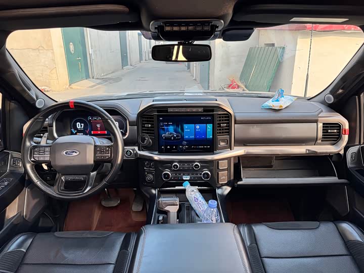 Фото 9 - Ford F-150 Raptor