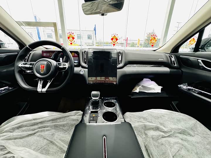 Фото 5 - Hongqi HS3 Hybrid