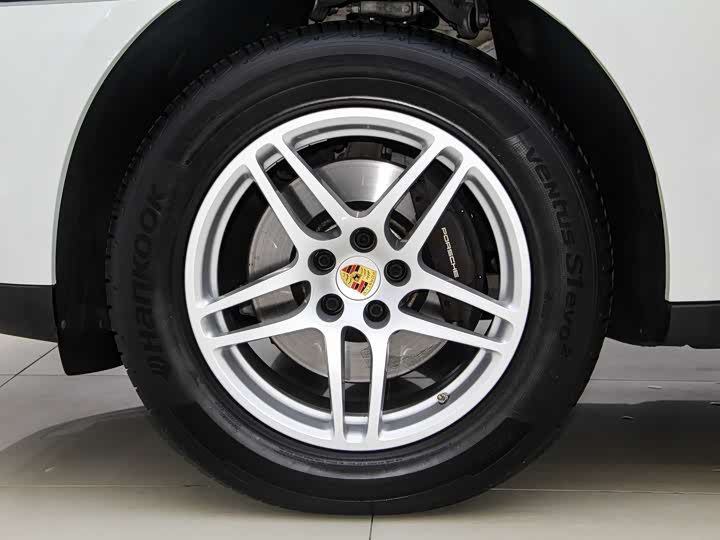 Фото 7 - Porsche Macan