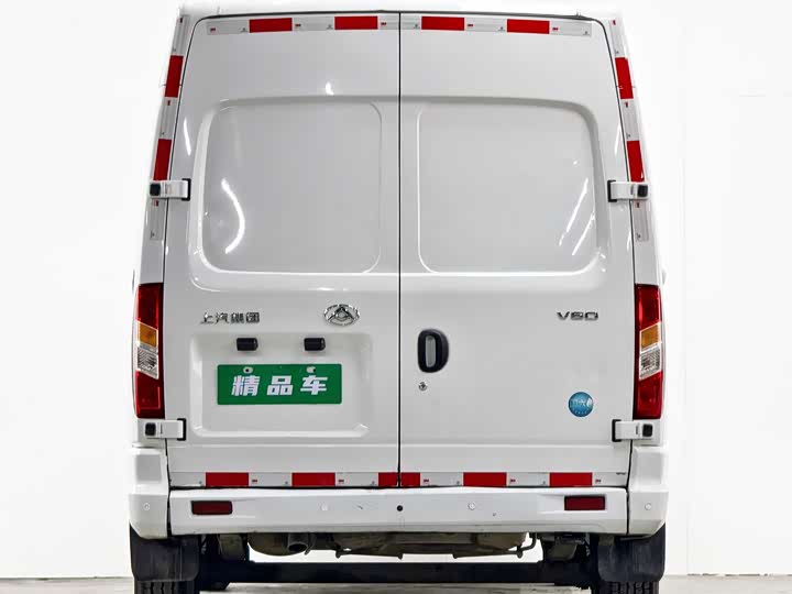 Фото 5 - Maxus V80