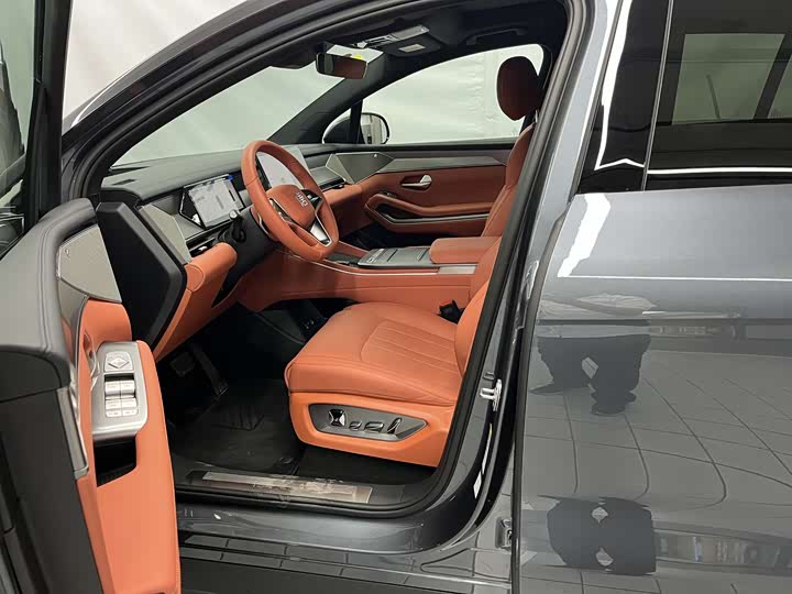 Фото 6 - BYD Tang L