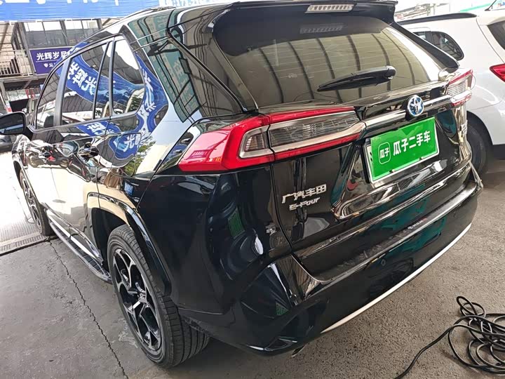 Фото 5 - Toyota Wildlander Hybrid