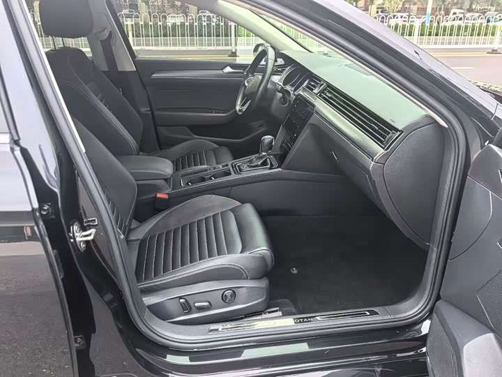 Фото 7 - Volkswagen Magotan