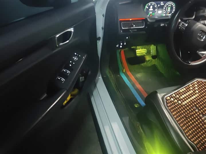 Фото 9 - Honda Civic