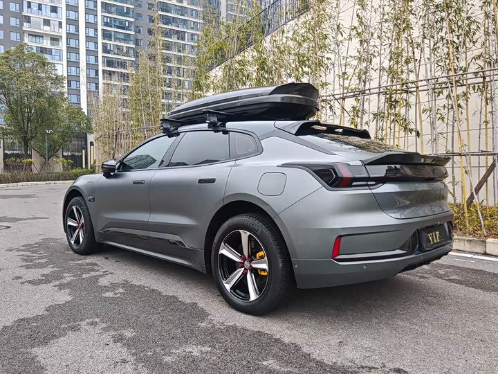 Фото 7 - Zeekr 001