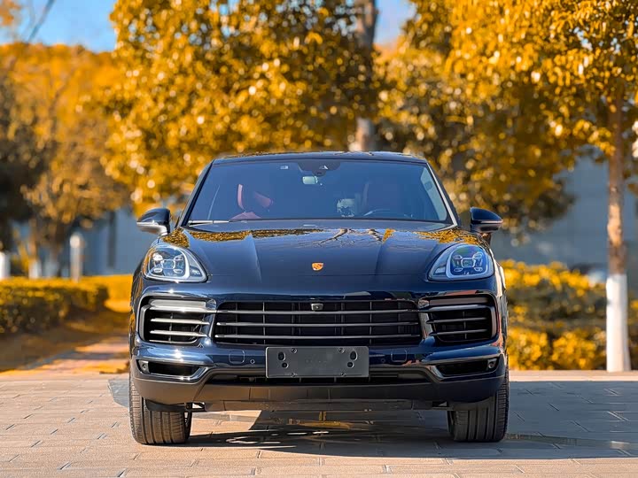Фото 2 - Porsche Cayenne Hybrid