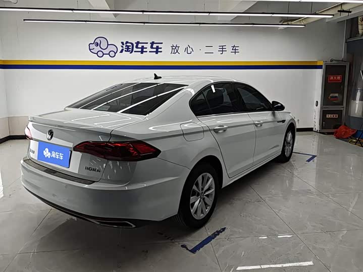 Фото 3 - Volkswagen Bora