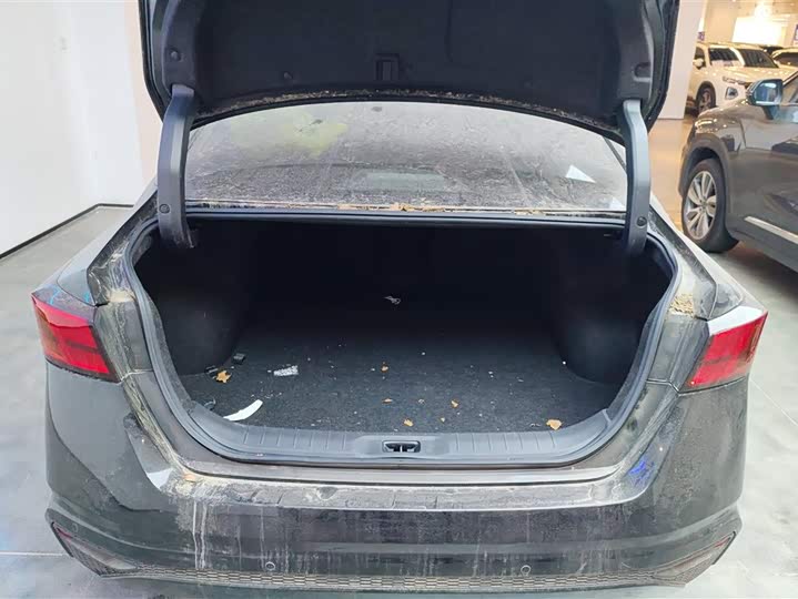 Фото 4 - Nissan Teana