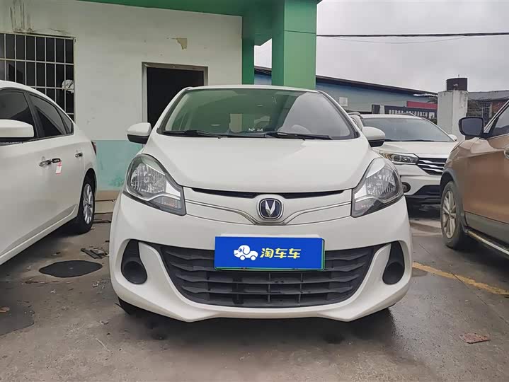 Фото 2 - Changan BenBen E-Star