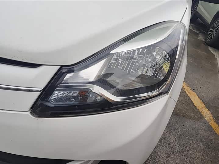 Фото 5 - Changan BenBen E-Star