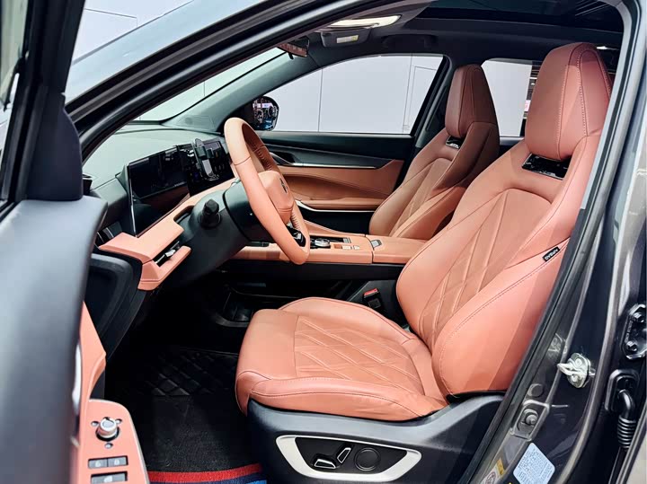 Фото 9 - Changan CS75 Plus