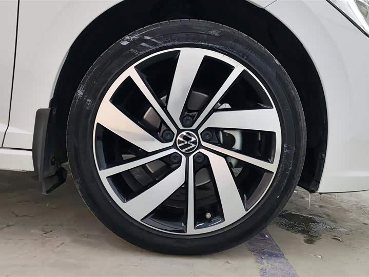 Фото 6 - Volkswagen Sagitar L