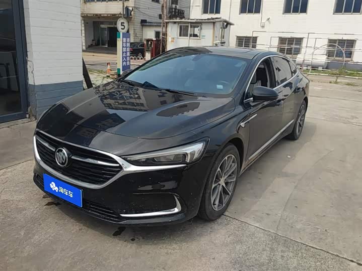 Фото 1 - Buick LaCrosse