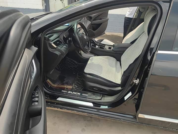 Фото 9 - Buick LaCrosse