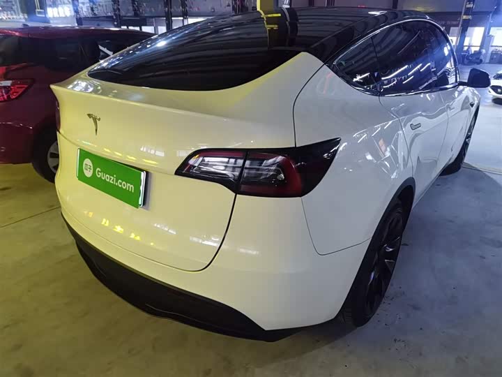 Фото 7 - Tesla Model Y