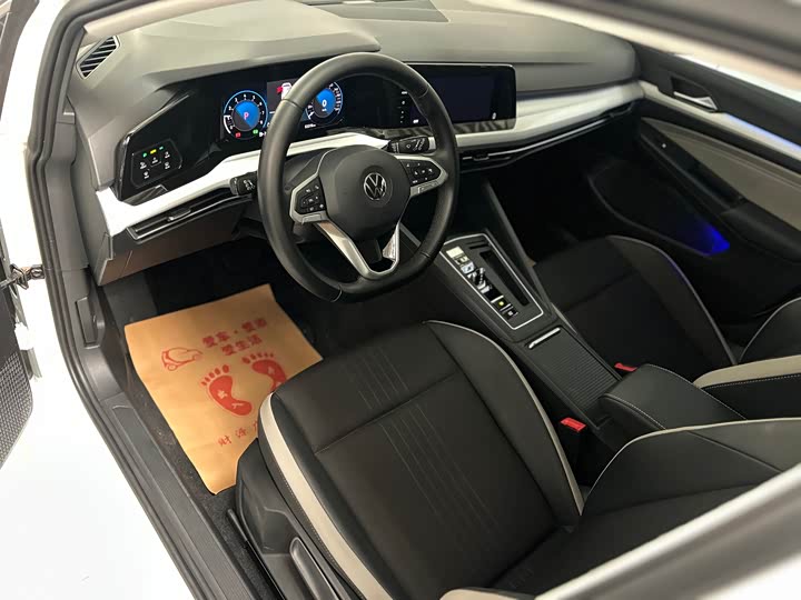 Фото 6 - Volkswagen Golf