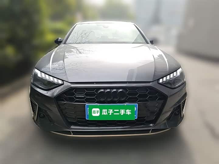 Фото 5 - Audi A4L