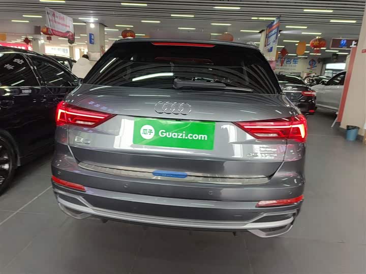 Фото 6 - Audi Q3