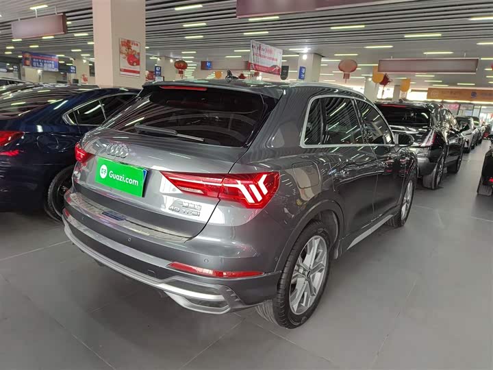 Фото 7 - Audi Q3