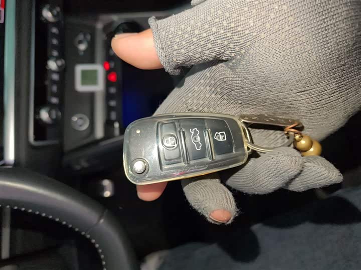 Фото 9 - Audi Q3