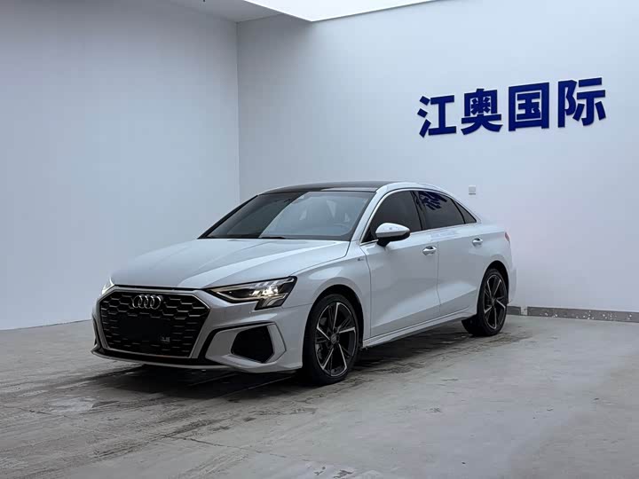 Фото 1 - Audi A3