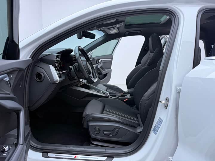 Фото 5 - Audi A3